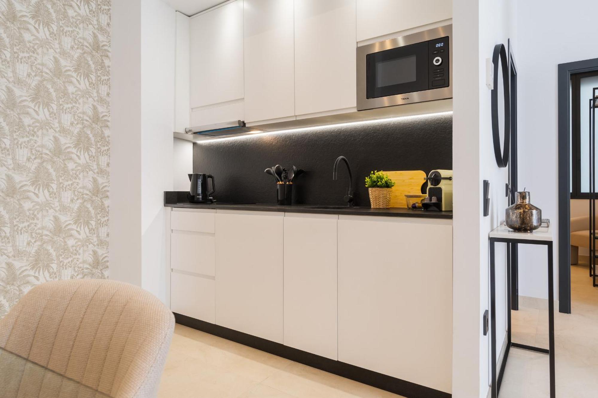 New Design Apartment - Private Patio - Gallos 2 Sevilla Buitenkant foto