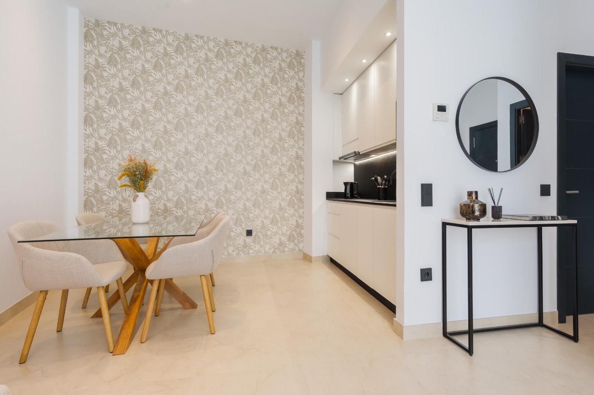 New Design Apartment - Private Patio - Gallos 2 Sevilla Buitenkant foto