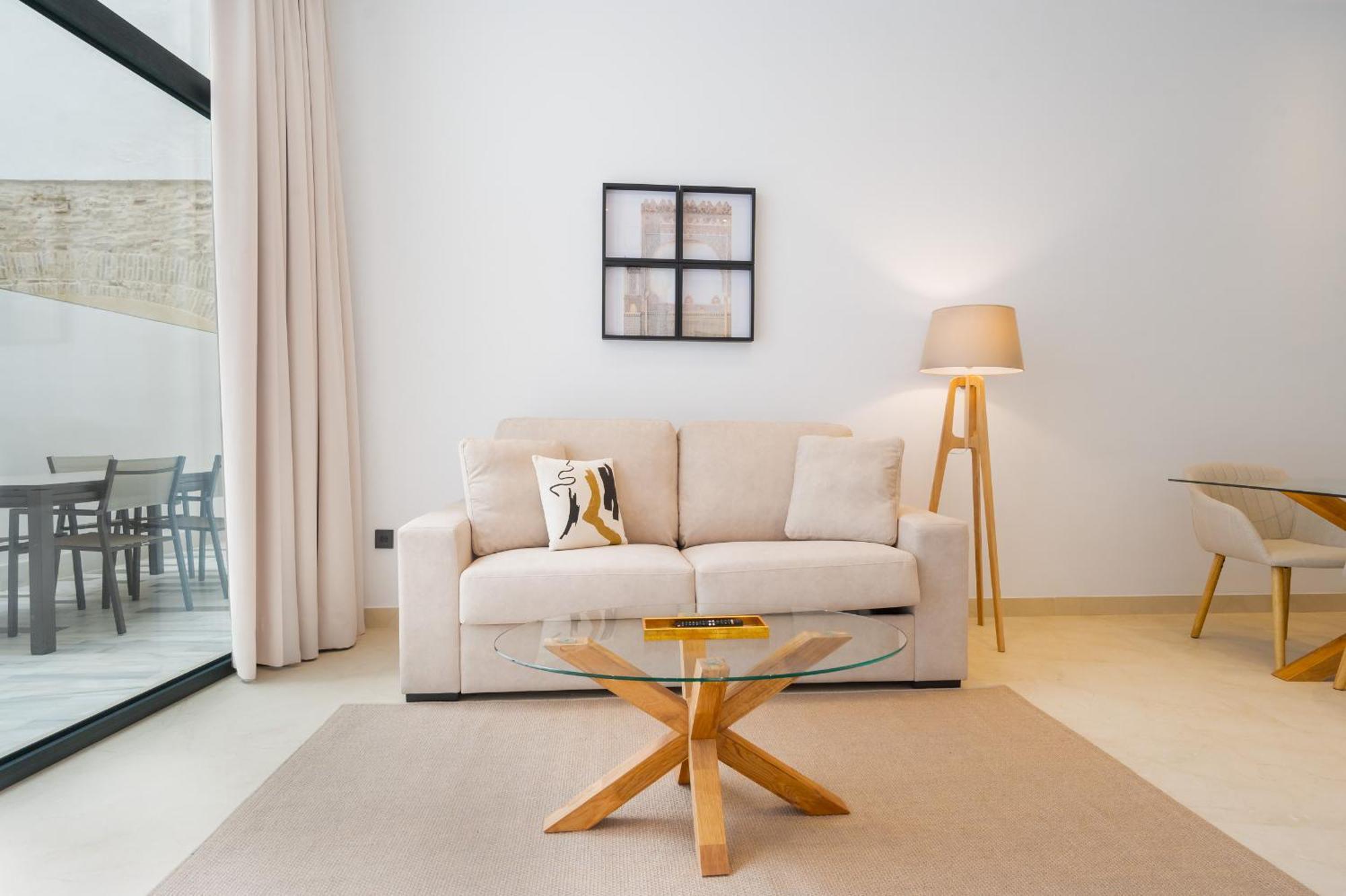 New Design Apartment - Private Patio - Gallos 2 Sevilla Buitenkant foto